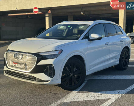 Белый Ауди Q4 e-tron, объемом двигателя 0 л и пробегом 45 тыс. км за 29999 $, фото 4 на Automoto.ua