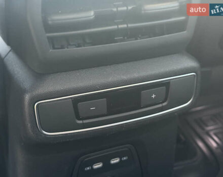 Белый Ауди Q4 e-tron, объемом двигателя 0 л и пробегом 45 тыс. км за 29999 $, фото 29 на Automoto.ua