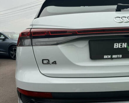 Білий Ауді Q4 e-tron, об'ємом двигуна 0 л та пробігом 25 тис. км за 28000 $, фото 10 на Automoto.ua