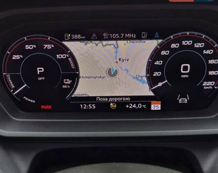 Білий Ауді Q4 e-tron, об'ємом двигуна 0 л та пробігом 4 тис. км за 33500 $, фото 28 на Automoto.ua