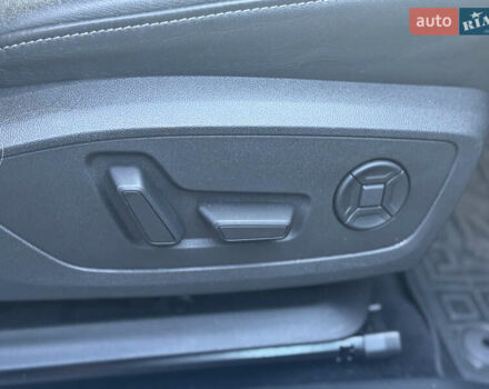 Белый Ауди Q4 e-tron, объемом двигателя 0 л и пробегом 45 тыс. км за 29999 $, фото 36 на Automoto.ua