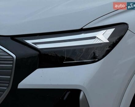 Ауди Q4 e-tron 2023 в Харькове на Automoto.ua Белый Ауди Q4 e-tron, объемом двигателя 0 л и пробегом 9 тыс. км за 31990 $, фото 4 на Automoto.ua