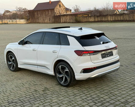 Белый Ауди Q4 e-tron, объемом двигателя 0 л и пробегом 65 тыс. км за 28500 $, фото 40 на Automoto.ua