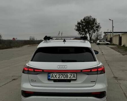 Білий Ауді Q4 e-tron, об'ємом двигуна 0 л та пробігом 16 тис. км за 31950 $, фото 8 на Automoto.ua