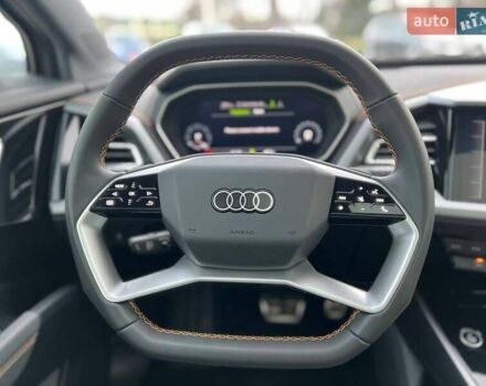 Белый Ауди Q4 e-tron, объемом двигателя 0 л и пробегом 18 тыс. км за 27500 $, фото 16 на Automoto.ua