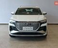 Белый Ауди Q4 e-tron, объемом двигателя 0 л и пробегом 8 тыс. км за 26900 $, фото 1 на Automoto.ua