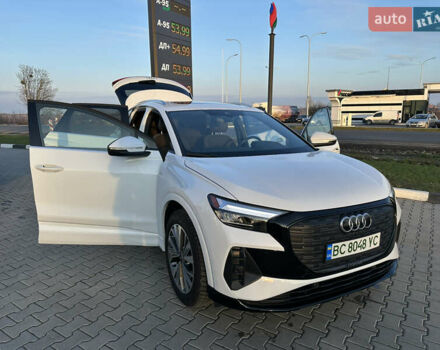 Белый Ауди Q4 e-tron, объемом двигателя 0 л и пробегом 43 тыс. км за 26950 $, фото 35 на Automoto.ua