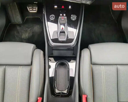 Ауди Q4 e-tron 2023 в Киеве на Automoto.ua Белый Ауди Q4 e-tron, объемом двигателя 0 л и пробегом 8 тыс. км за 27000 $, фото 8 на Automoto.ua