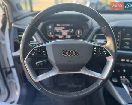 Белый Ауди Q4 e-tron, объемом двигателя 0 л и пробегом 45 тыс. км за 29999 $, фото 18 на Automoto.ua