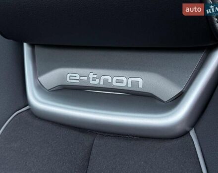 Ауди Q4 e-tron 2023 в Харькове на Automoto.ua Белый Ауди Q4 e-tron, объемом двигателя 0 л и пробегом 9 тыс. км за 31990 $, фото 35 на Automoto.ua