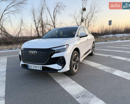 Белый Ауди Q4 e-tron, объемом двигателя 0 л и пробегом 23 тыс. км за 35400 $, фото 9 на Automoto.ua