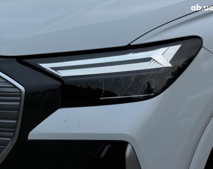 Ауди Q4 e-tron 2023 в Харькове на Automoto.ua Белый Ауди Q4 e-tron, объемом двигателя 0 л и пробегом 9 тыс. км за 31990 $, фото 4 на Automoto.ua