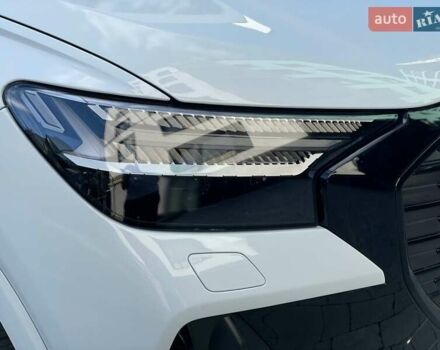 Білий Ауді Q4 e-tron, об'ємом двигуна 0 л та пробігом 10 тис. км за 32000 $, фото 10 на Automoto.ua