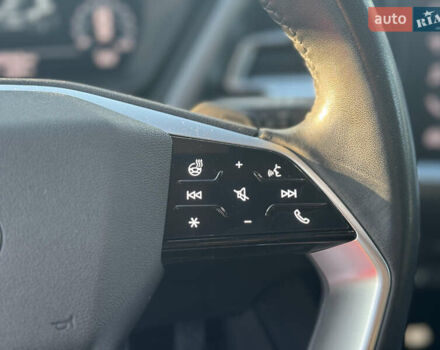 Белый Ауди Q4 e-tron, объемом двигателя 0 л и пробегом 45 тыс. км за 29999 $, фото 20 на Automoto.ua