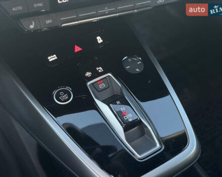 Белый Ауди Q4 e-tron, объемом двигателя 0 л и пробегом 45 тыс. км за 29999 $, фото 22 на Automoto.ua