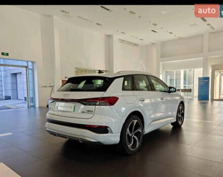 Ауди Q4 e-tron 2023 в Киеве на Automoto.ua Белый Ауди Q4 e-tron, объемом двигателя 0 л и пробегом 8 тыс. км за 27000 $, фото 2 на Automoto.ua