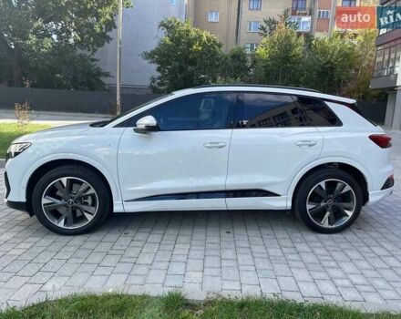 Білий Ауді Q4 e-tron, об'ємом двигуна 0 л та пробігом 10 тис. км за 32000 $, фото 4 на Automoto.ua