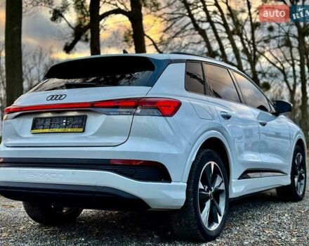 Белый Ауди Q4 e-tron, объемом двигателя 0 л и пробегом 22 тыс. км за 35000 $, фото 7 на Automoto.ua