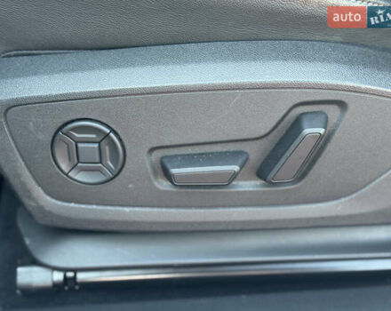 Белый Ауди Q4 e-tron, объемом двигателя 0 л и пробегом 45 тыс. км за 29999 $, фото 14 на Automoto.ua