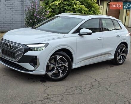 Ауди Q4 e-tron 2023 в Одессе на Automoto.ua Белый Ауди Q4 e-tron, объемом двигателя 0 л и пробегом 16 тыс. км за 31300 $, фото 13 на Automoto.ua