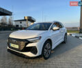 Белый Ауди Q4 e-tron, объемом двигателя 0 л и пробегом 43 тыс. км за 26950 $, фото 1 на Automoto.ua