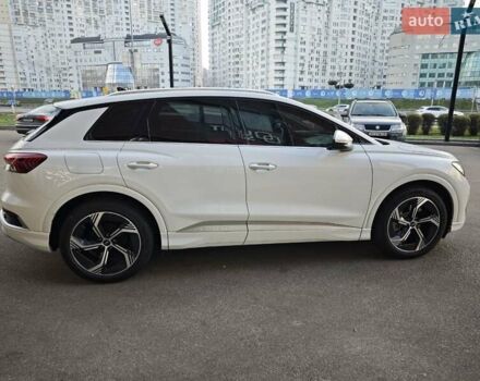 Белый Ауди Q4 e-tron, объемом двигателя 0 л и пробегом 20 тыс. км за 28700 $, фото 2 на Automoto.ua
