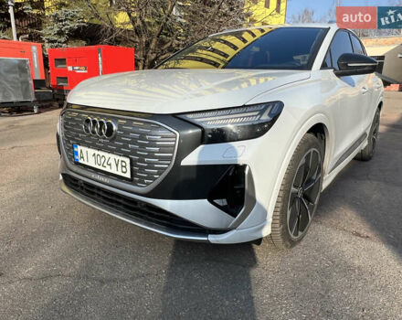 Білий Ауді Q4 e-tron, об'ємом двигуна 0 л та пробігом 9 тис. км за 36000 $, фото 1 на Automoto.ua