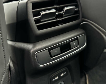 Белый Ауди Q4 e-tron, объемом двигателя 0 л и пробегом 6 тыс. км за 28500 $, фото 38 на Automoto.ua