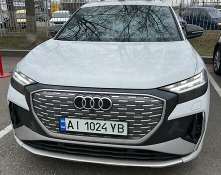 Білий Ауді Q4 e-tron, об'ємом двигуна 0 л та пробігом 9 тис. км за 36000 $, фото 2 на Automoto.ua