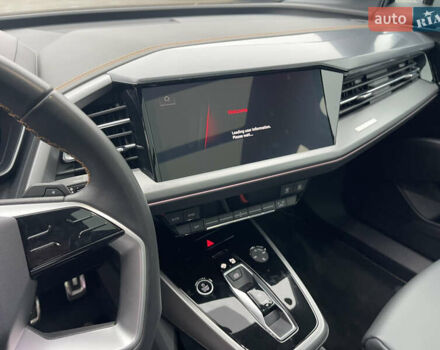 Белый Ауди Q4 e-tron, объемом двигателя 0 л и пробегом 16 тыс. км за 29500 $, фото 7 на Automoto.ua