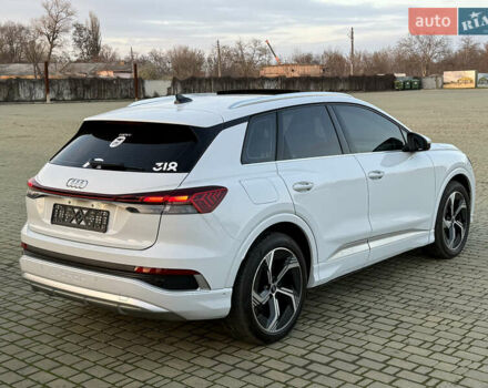 Белый Ауди Q4 e-tron, объемом двигателя 0 л и пробегом 65 тыс. км за 28500 $, фото 46 на Automoto.ua
