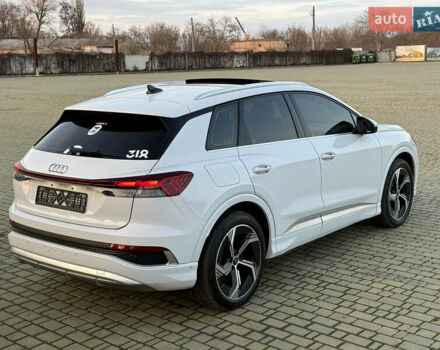 Белый Ауди Q4 e-tron, объемом двигателя 0 л и пробегом 65 тыс. км за 28500 $, фото 43 на Automoto.ua