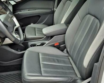 Білий Ауді Q4 e-tron, об'ємом двигуна 0 л та пробігом 4 тис. км за 33500 $, фото 16 на Automoto.ua