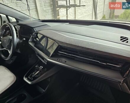 Ауди Q4 e-tron 2023 в Харькове на Automoto.ua Белый Ауди Q4 e-tron, объемом двигателя 0 л и пробегом 8 тыс. км за 29500 $, фото 13 на Automoto.ua