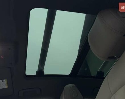 Білий Ауді Q4 e-tron, об'ємом двигуна 0 л та пробігом 16 тис. км за 31950 $, фото 57 на Automoto.ua