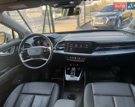 Белый Ауди Q4 e-tron, объемом двигателя 0 л и пробегом 45 тыс. км за 29999 $, фото 34 на Automoto.ua