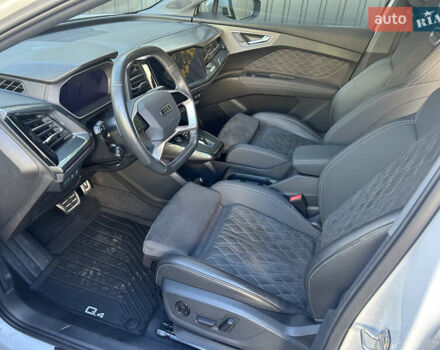 Ауди Q4 e-tron 2023 в Киеве на Automoto.ua Белый Ауди Q4 e-tron, объемом двигателя 0 л и пробегом 13 тыс. км за 38500 $, фото 4 на Automoto.ua