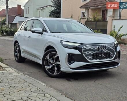 Ауди Q4 e-tron 2023 в Одессе на Automoto.ua Белый Ауди Q4 e-tron, объемом двигателя 0 л и пробегом 16 тыс. км за 31300 $, фото 12 на Automoto.ua