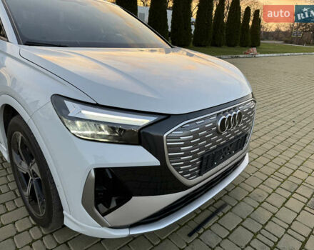 Белый Ауди Q4 e-tron, объемом двигателя 0 л и пробегом 65 тыс. км за 28500 $, фото 12 на Automoto.ua