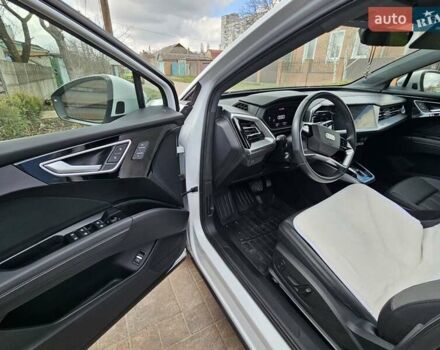 Ауди Q4 e-tron 2023 в Харькове на Automoto.ua Белый Ауди Q4 e-tron, объемом двигателя 0 л и пробегом 8 тыс. км за 29500 $, фото 26 на Automoto.ua