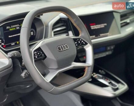 Белый Ауди Q4 e-tron, объемом двигателя 0 л и пробегом 18 тыс. км за 27500 $, фото 21 на Automoto.ua