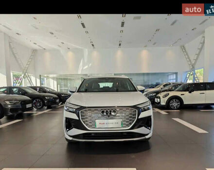Ауди Q4 e-tron 2023 в Киеве на Automoto.ua Белый Ауди Q4 e-tron, объемом двигателя 0 л и пробегом 8 тыс. км за 27000 $, фото 1 на Automoto.ua