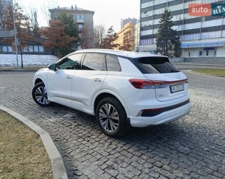 Белый Ауди Q4 e-tron, объемом двигателя 0 л и пробегом 1 тыс. км за 39999 $, фото 4 на Automoto.ua