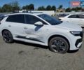 Белый Ауди Q4 e-tron, объемом двигателя 0 л и пробегом 5 тыс. км за 13000 $, фото 4 на Automoto.ua