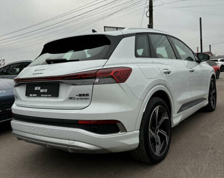 Белый Ауди Q4 e-tron, объемом двигателя 0 л и пробегом 6 тыс. км за 28500 $, фото 23 на Automoto.ua