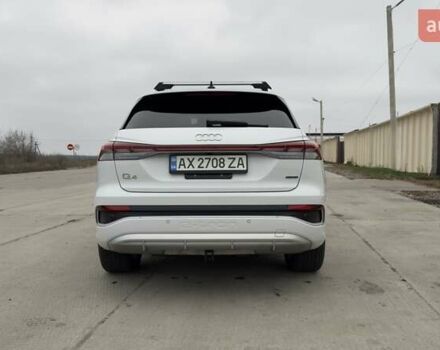 Білий Ауді Q4 e-tron, об'ємом двигуна 0 л та пробігом 16 тис. км за 31950 $, фото 13 на Automoto.ua