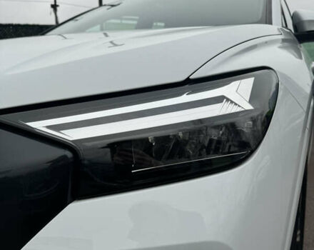 Білий Ауді Q4 e-tron, об'ємом двигуна 0 л та пробігом 25 тис. км за 28000 $, фото 6 на Automoto.ua