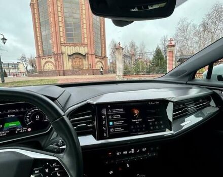 Білий Ауді Q4 e-tron, об'ємом двигуна 0 л та пробігом 14 тис. км за 28900 $, фото 9 на Automoto.ua