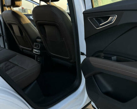 Белый Ауди Q4 e-tron, объемом двигателя 0 л и пробегом 43 тыс. км за 26950 $, фото 24 на Automoto.ua