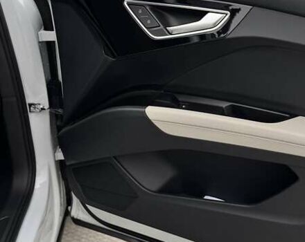 Білий Ауді Q4 e-tron, об'ємом двигуна 0 л та пробігом 16 тис. км за 31950 $, фото 38 на Automoto.ua